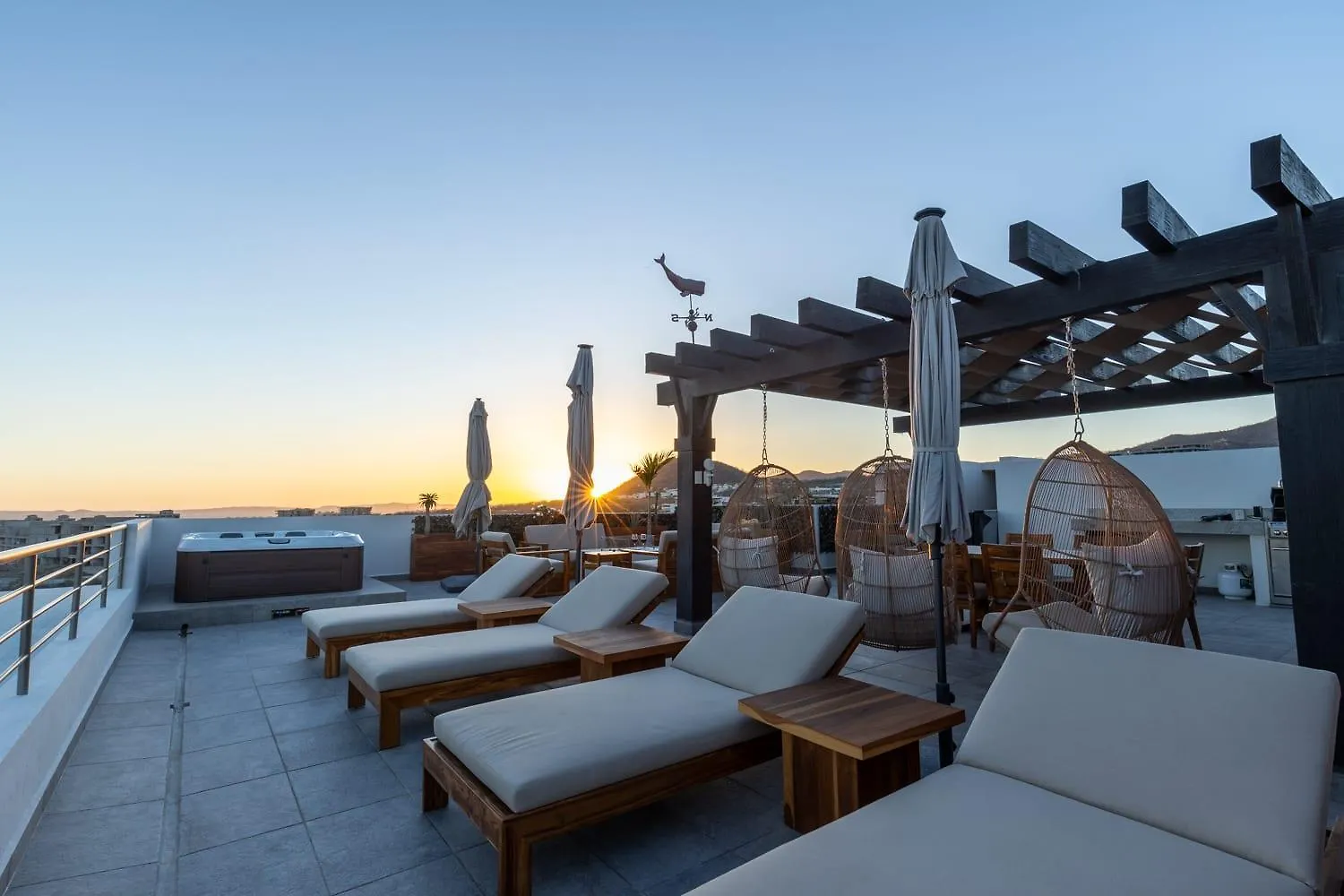 Cabo Ph Stunning Rooftop With Jacuzzi Cabo San Lucas Apartament